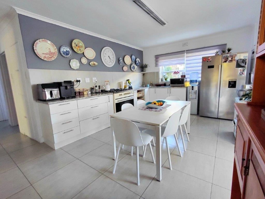 5 Bedroom Property for Sale in Winslow Western Cape